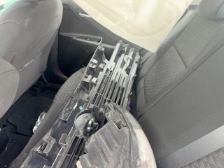 Vehicle Parts Image #2